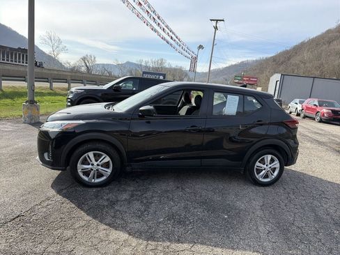 Used 2021 Nissan Kicks S FWD image 14