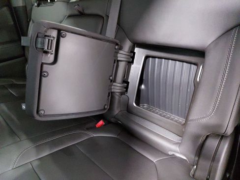 Certified 2020 Chevrolet Silverado 1500 RST AWD/4WD image 19