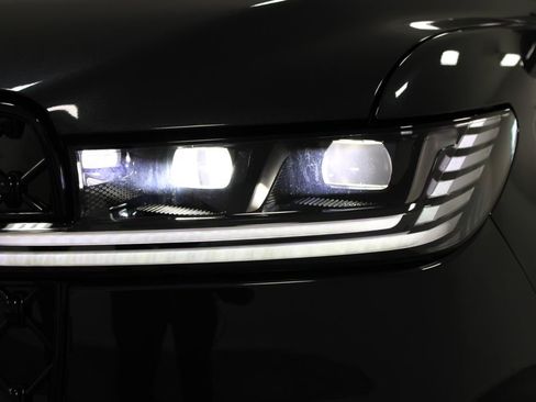 New 2026 Lincoln Navigator L Reserve w/ Jet Appearance Package image 61