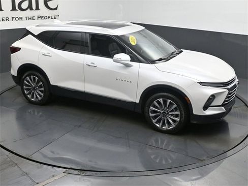 Used 2023 Chevrolet Blazer Premier image 33