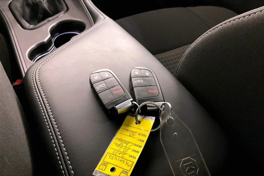 Used 2023 Dodge Challenger R/T RWD image 12