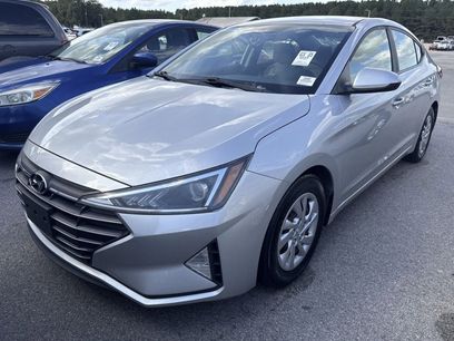 Used 2019 Hyundai Elantra SE