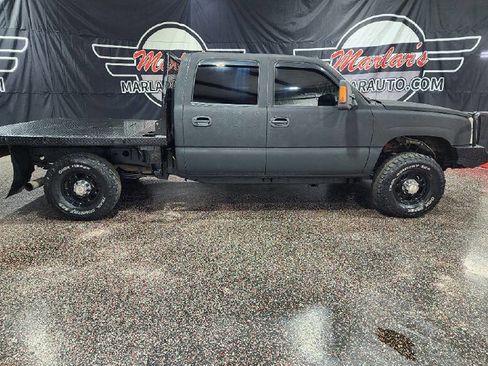 Used 2004 Chevrolet Silverado 2500 LT w/ Skid Plate Package AWD/4WD image 8