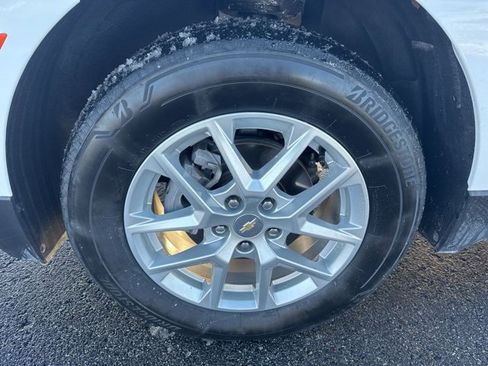 Used 2023 Chevrolet Equinox LS w/ LS Convenience Package image 23