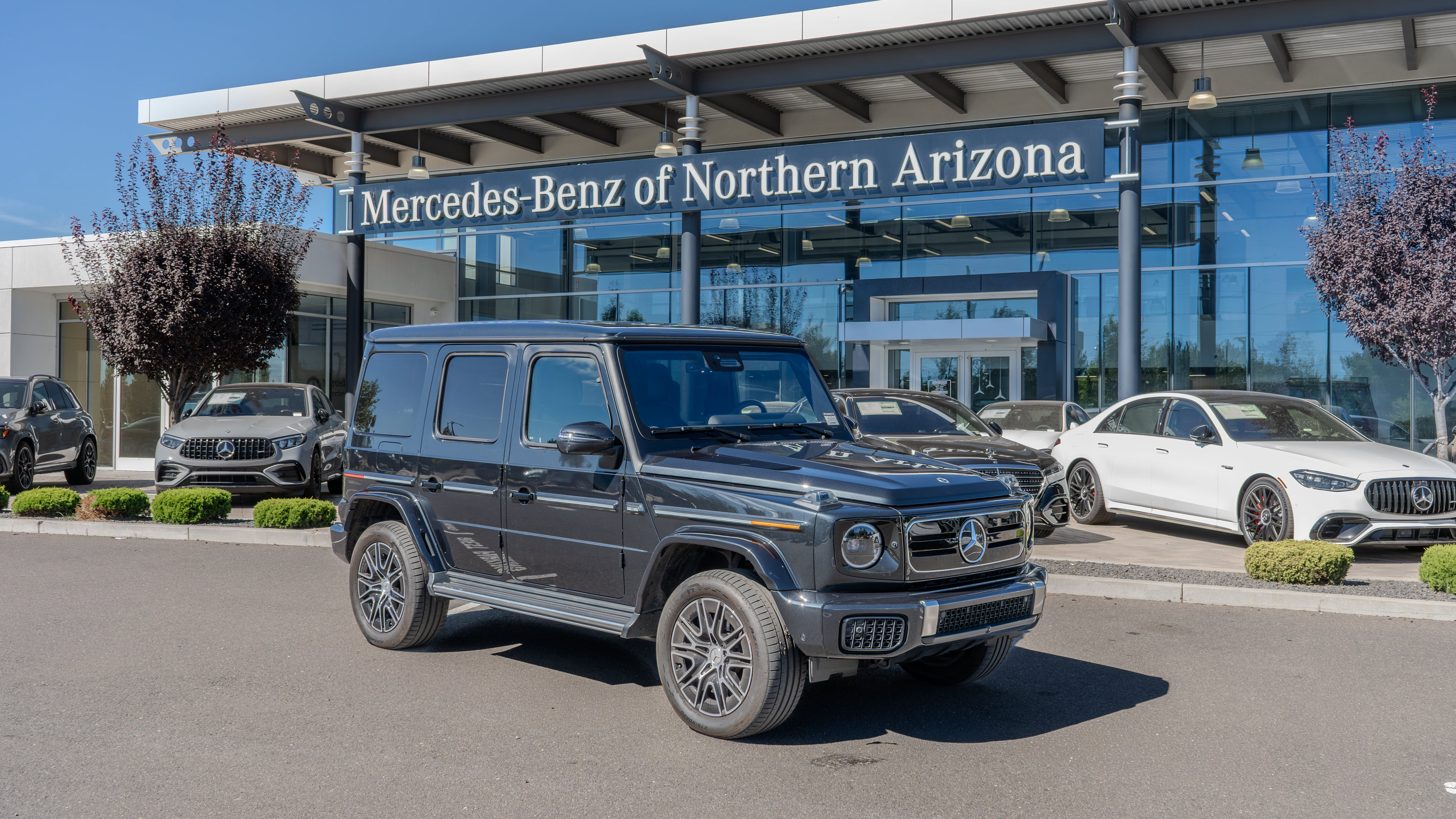 Certified 2025 Mercedes-Benz G 580 w/ EQ Technology image 1