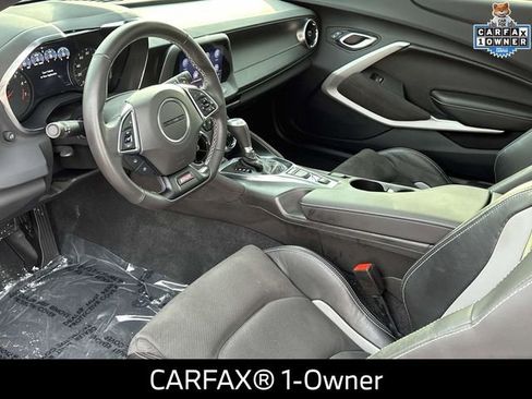 Used 2023 Chevrolet Camaro SS w/ Design Package 3 image 2