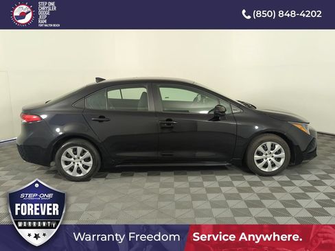 Used 2023 Toyota Corolla LE FWD image 7