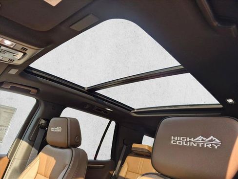 New 2026 Chevrolet Tahoe High Country AWD/4WD image 15