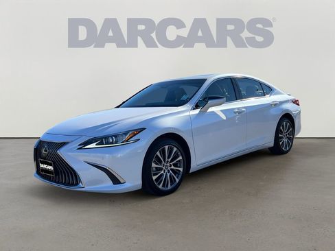 Used 2021 Lexus ES 250 w/ Premium Package image 2