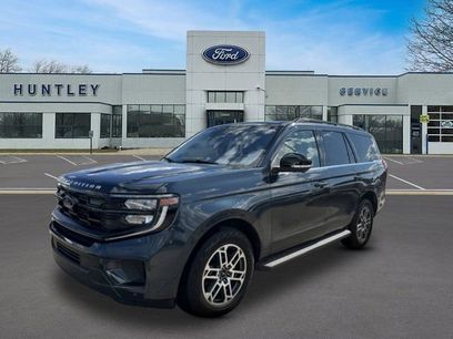 Used 2025 Ford Expedition Active