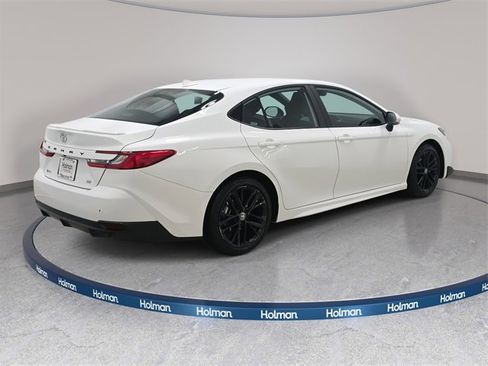 Certified 2025 Toyota Camry SE image 6