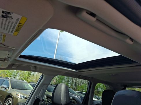 Certified 2023 Subaru Forester Limited image 14