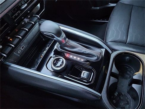 Certified 2025 Chevrolet Colorado Z71 w/ Z71 Convenience Package 2 image 25