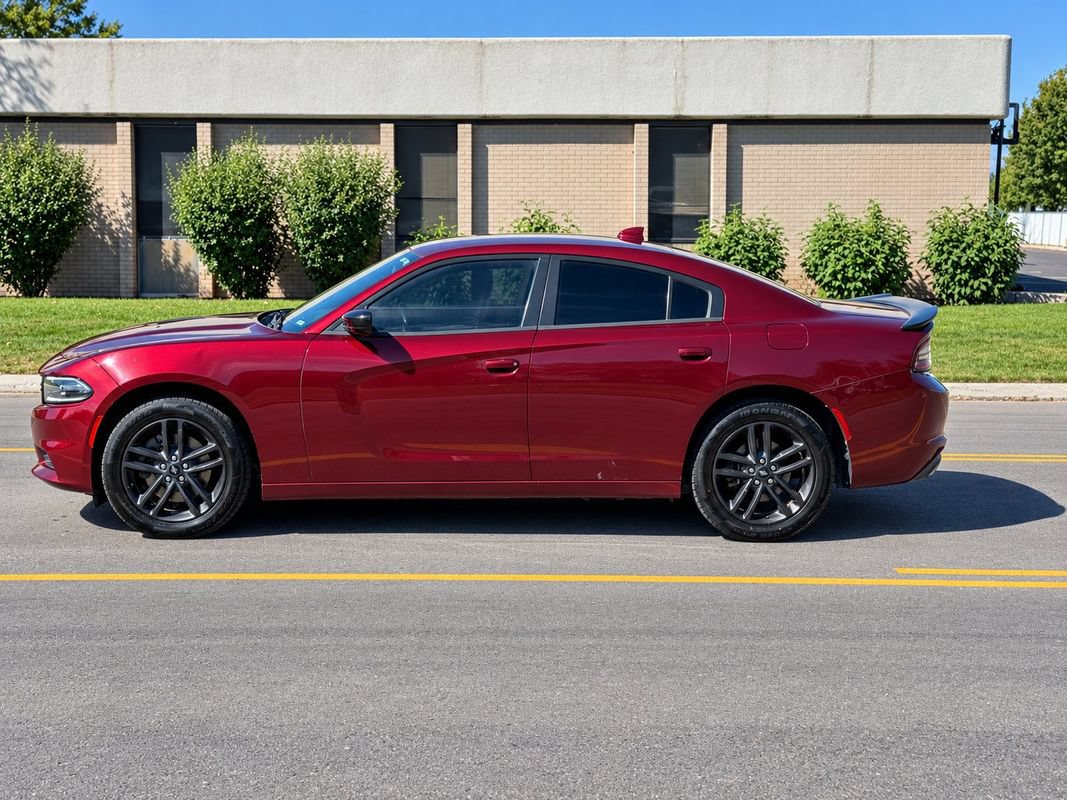 Used 2019 Dodge Charger SXT w/ Plus Group AWD/4WD image 2