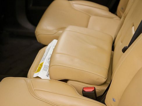 Certified 2023 Volvo XC90 B6 Ultimate w/ Protection Package Premier image 23