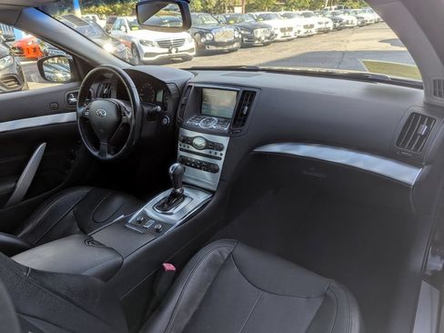 Used 2013 INFINITI G37 Convertible w/ Premium Pkg RWD image 31