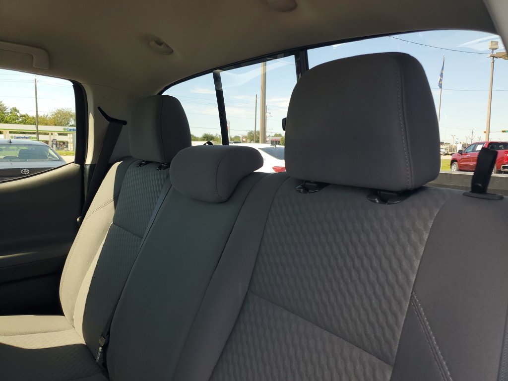 Used 2020 Toyota Tacoma SR AWD/4WD image 21