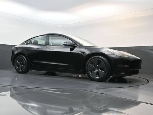 Used 2023 Tesla Model 3 Long Range AWD/4WD image 24
