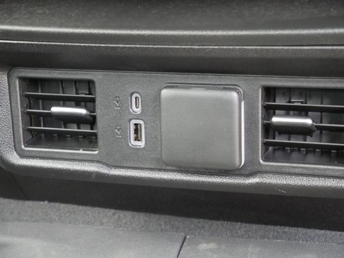 Used 2022 GMC Sierra 1500 SLT image 32