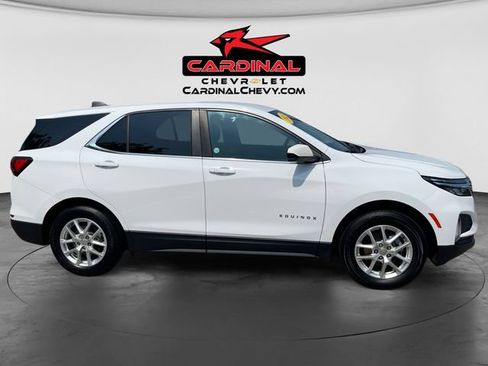 Used 2023 Chevrolet Equinox LT AWD/4WD image 2