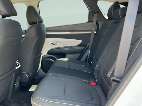 Certified 2022 Hyundai Tucson SEL w/ Convenience Package FWD image 13
