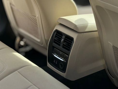 Used 2019 BMW 330i Sedan image 16