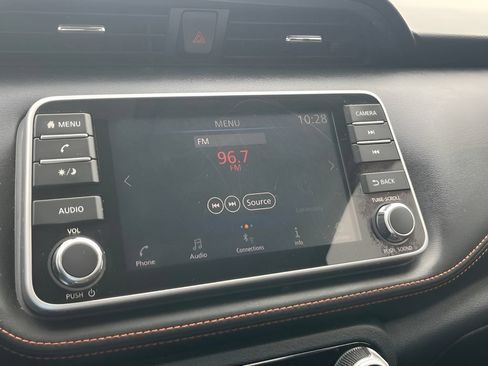 Used 2020 Nissan Kicks SR FWD image 20