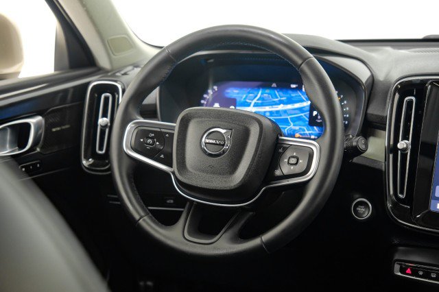 Used 2023 Volvo XC40 B5 Ultimate w/ Protection Package Premier AWD/4WD image 15