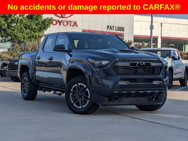 Used 2025 Toyota Tacoma TRD Sport AWD/4WD image 2