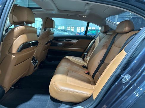 Used 2020 BMW 740i xDrive w/ Cold Weather Package AWD/4WD image 45