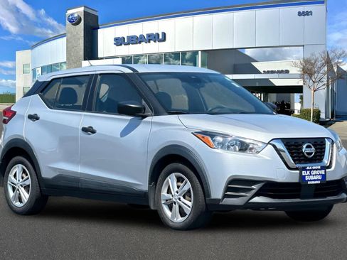 Used 2020 Nissan Kicks S FWD image 5