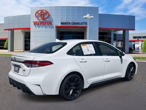 Used 2025 Toyota Corolla SE FWD image 7