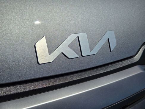 New 2026 Kia Sportage LX image 5