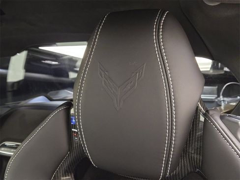 Used 2020 Chevrolet Corvette Stingray Premium Cpe w/ 3LT Preferred Equipment Group image 29