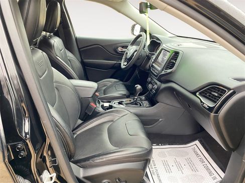 Used 2023 Jeep Cherokee Altitude Lux image 15