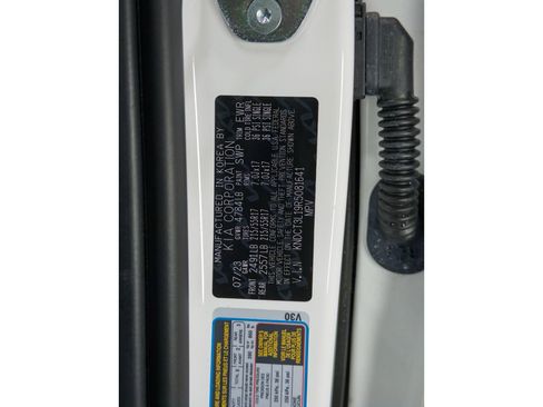 Used 2024 Kia Niro Wave w/ Wave Preserve Package FWD image 39