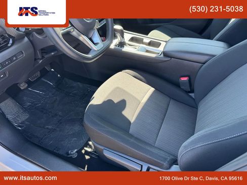 Used 2023 Nissan Sentra SV image 9