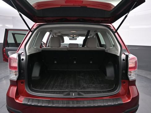 Used 2017 Subaru Forester 2.5i Premium w/ All-Weather Package AWD/4WD image 12
