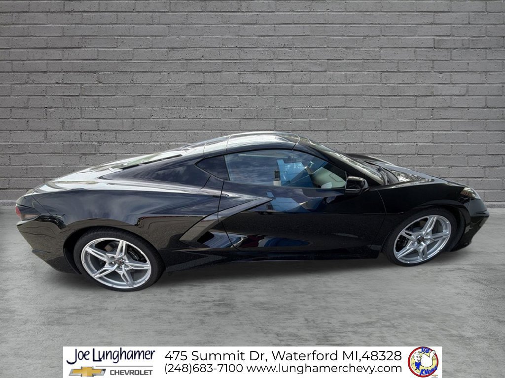 Certified 2024 Chevrolet Corvette Stingray Coupe w/ 1LT RWD image 3