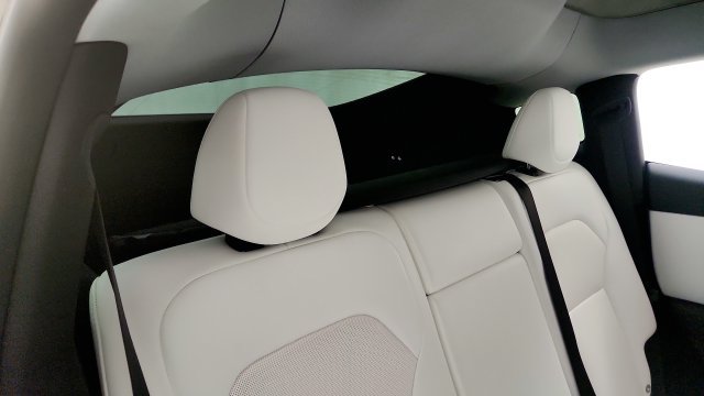 Used 2026 Tesla Model Y 2WD image 40