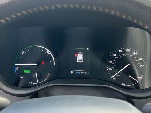 Certified 2024 Toyota Sienna XLE Woodland Edition image 14