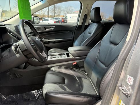 Certified 2022 Ford Edge Titanium AWD/4WD image 16