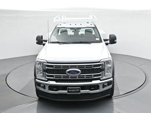 New 2025 Ford F450 XL w/ XL Chrome Package image 49