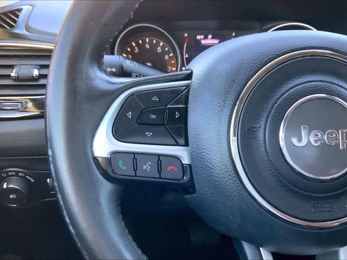 Used 2018 Jeep Compass Altitude image 20