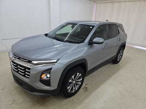Used 2026 Chevrolet Equinox LT FWD image 30