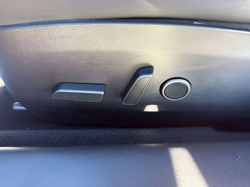 Used 2023 Tesla Model 3 Performance image 10