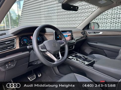 Used 2026 Volkswagen Atlas SEL Premium R-Line AWD/4WD image 9