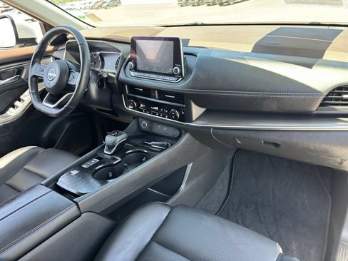 Certified 2023 Nissan Rogue SV w/ SV Premium B Package FWD image 13