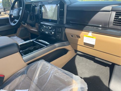 New 2025 Ford F250 Lariat w/ Lariat Ultimate Package image 14