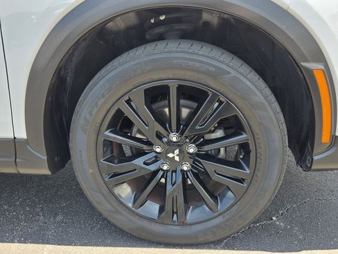 Used 2023 Mitsubishi Eclipse Cross LE AWD/4WD image 9